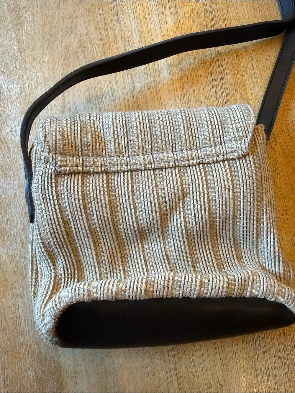 Nine West stylish woven